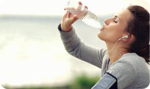 Boire de l'eau après l'entrainement